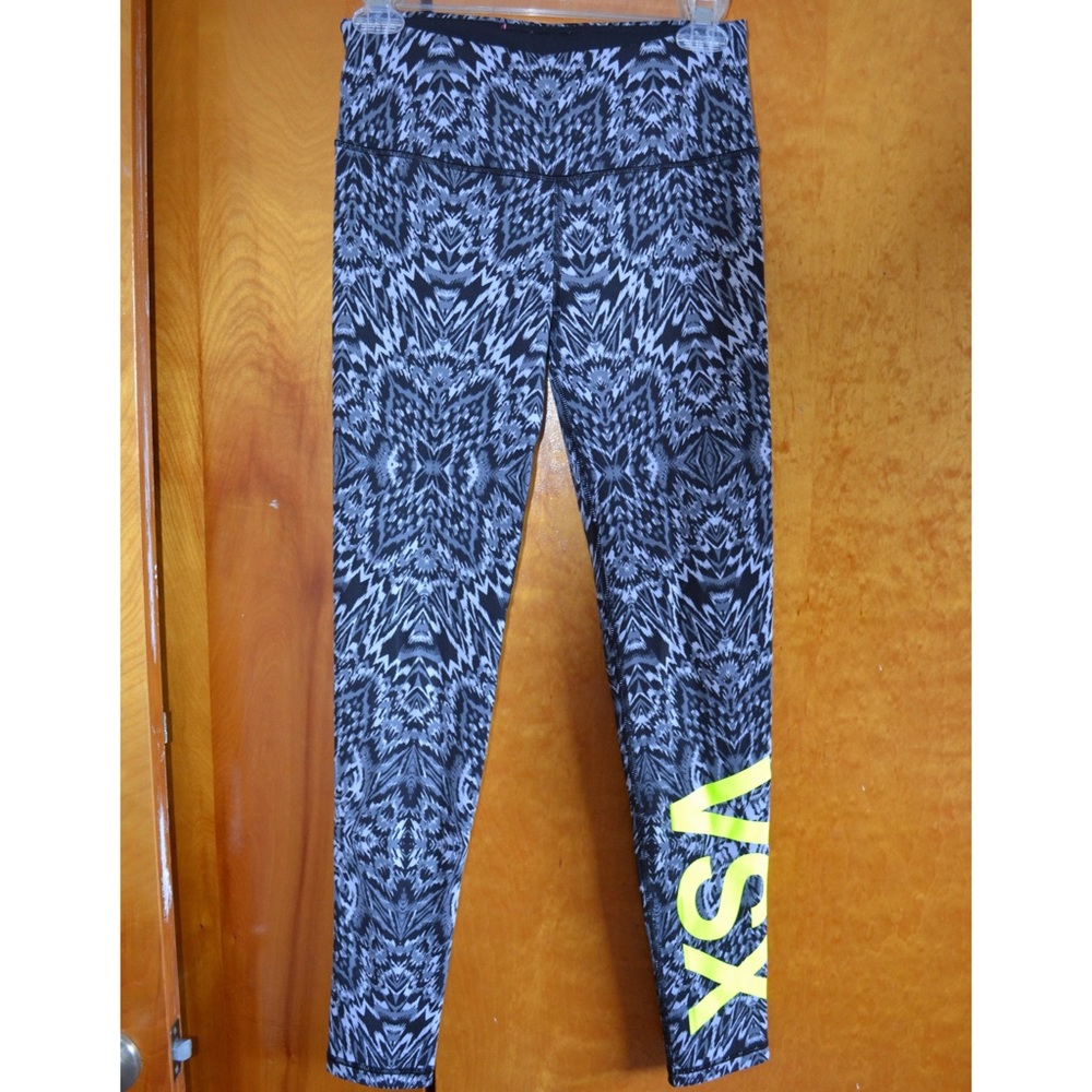 NWOT VS Sport Legging